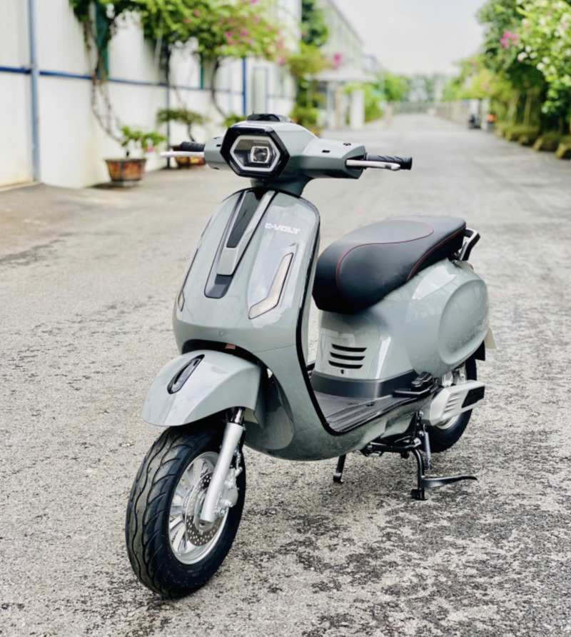 phan-biet-xe-dap-dien-va-xe-may-dien-