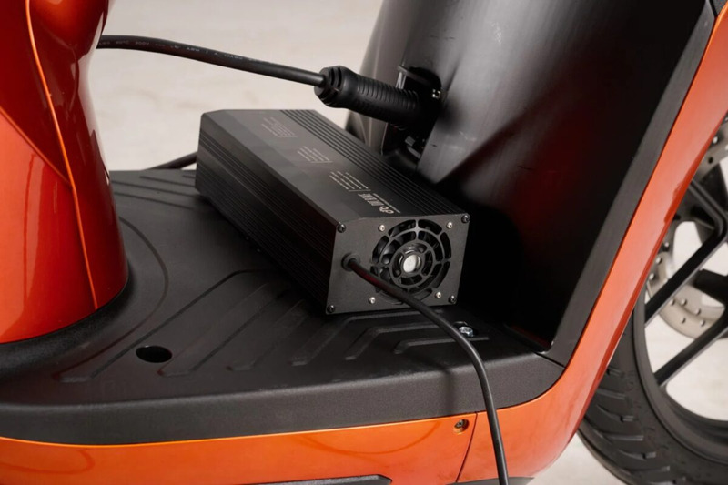 sac-xe-dien-dung-cach-3